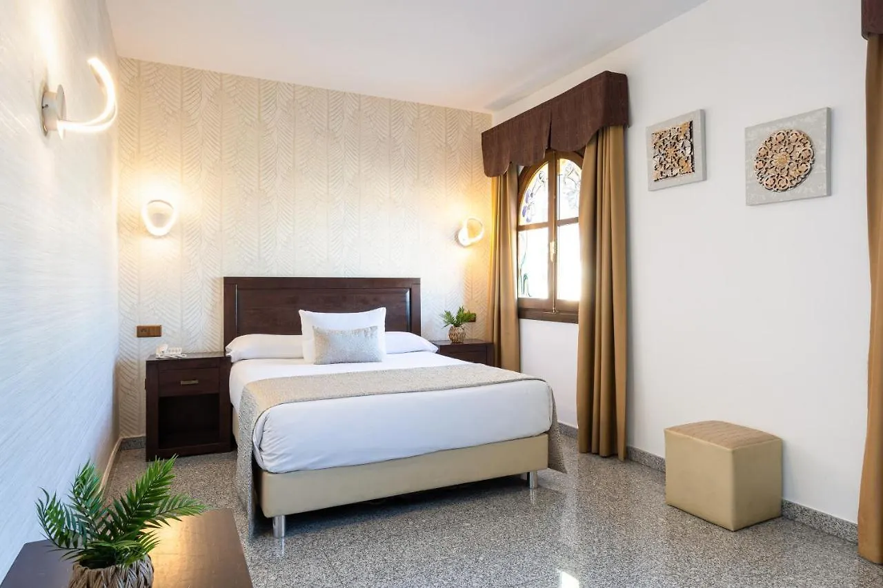 ****  Hotel Plaza Del Castillo Málaga Spanje